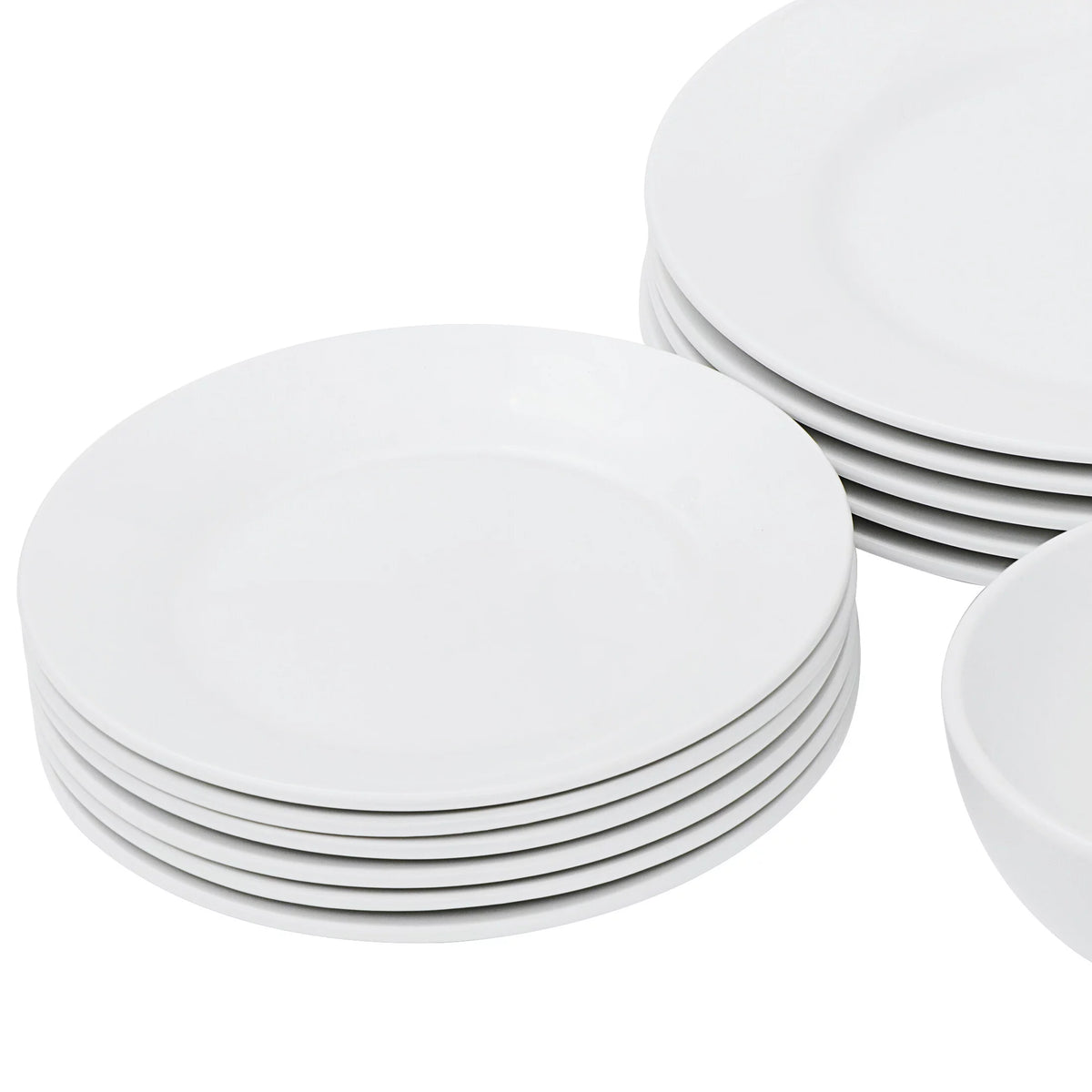 18 Pc White Porcelain Dinnerware Set Z98450