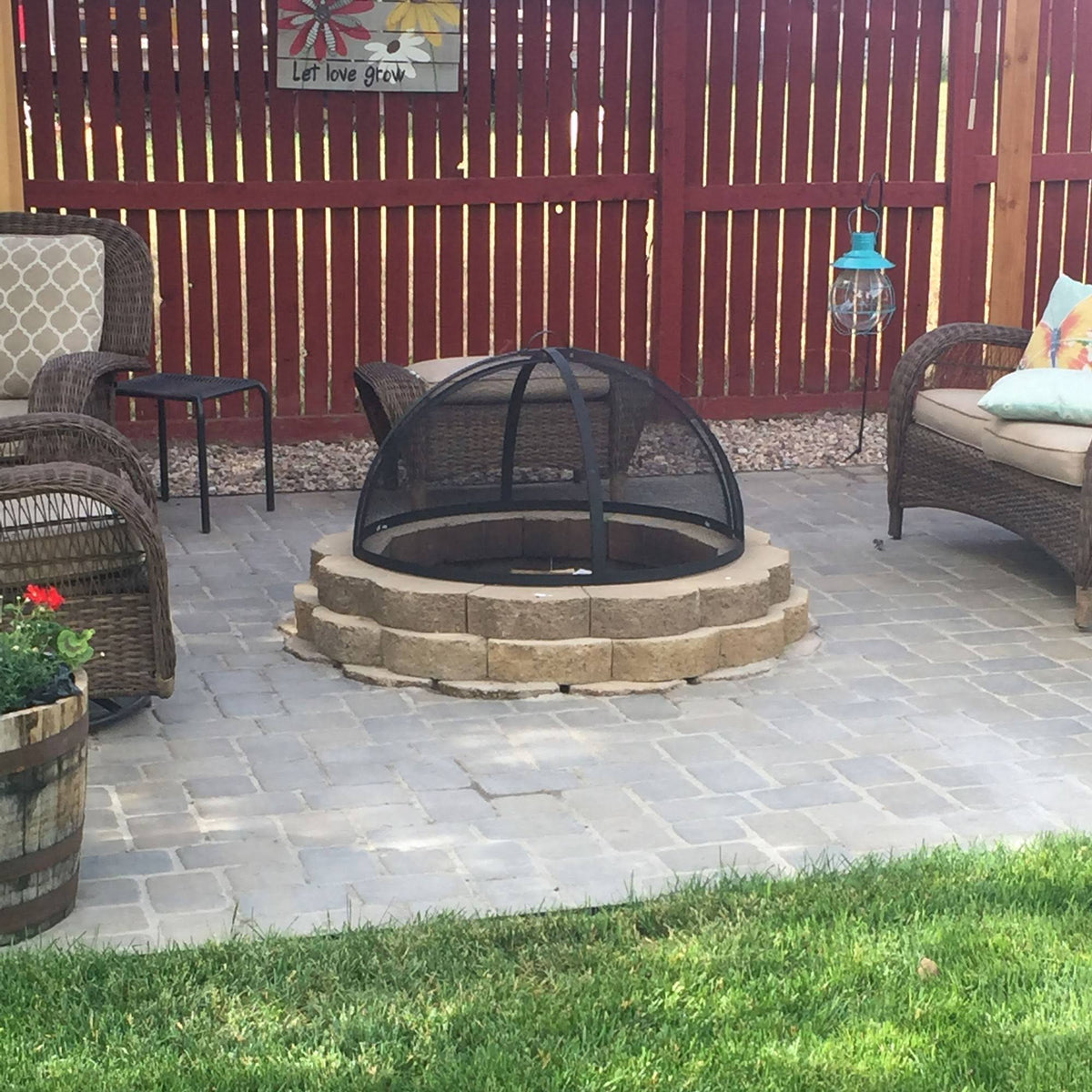 40-Inch Fire Pit Spark Screen L455356