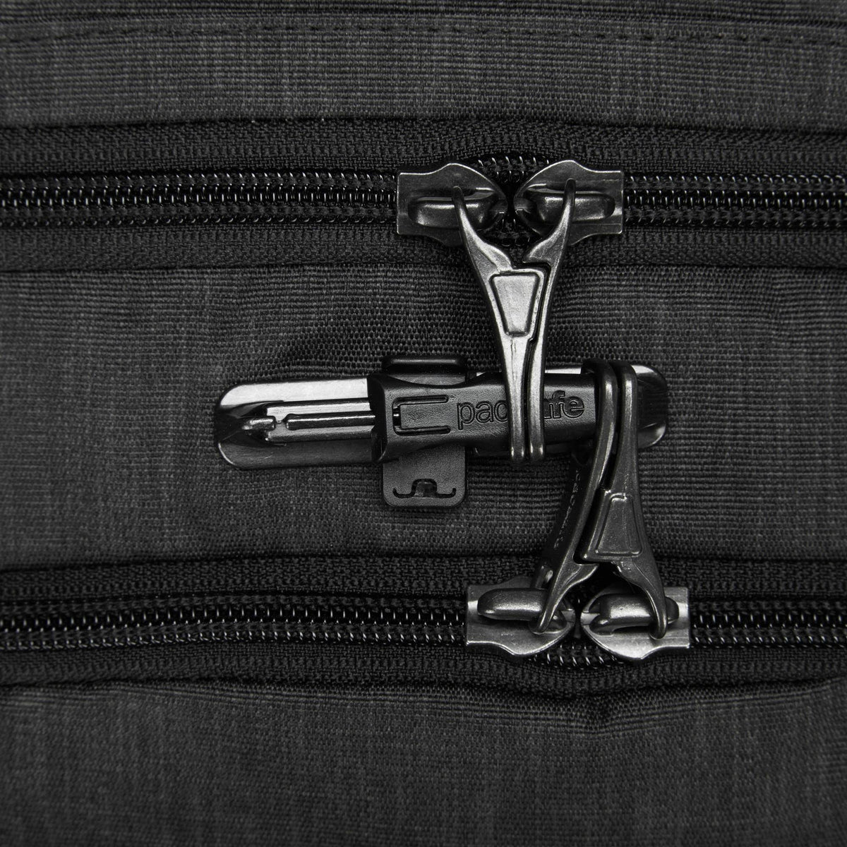Anti-Theft 25L Backpack P236