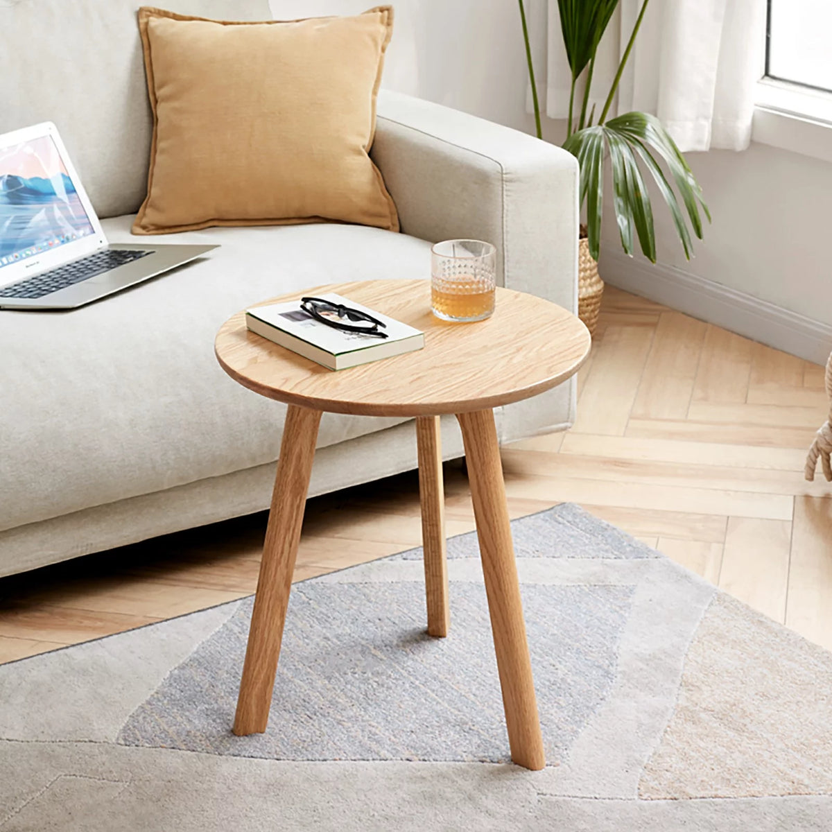Round Solid Oak Coffee Table J4752