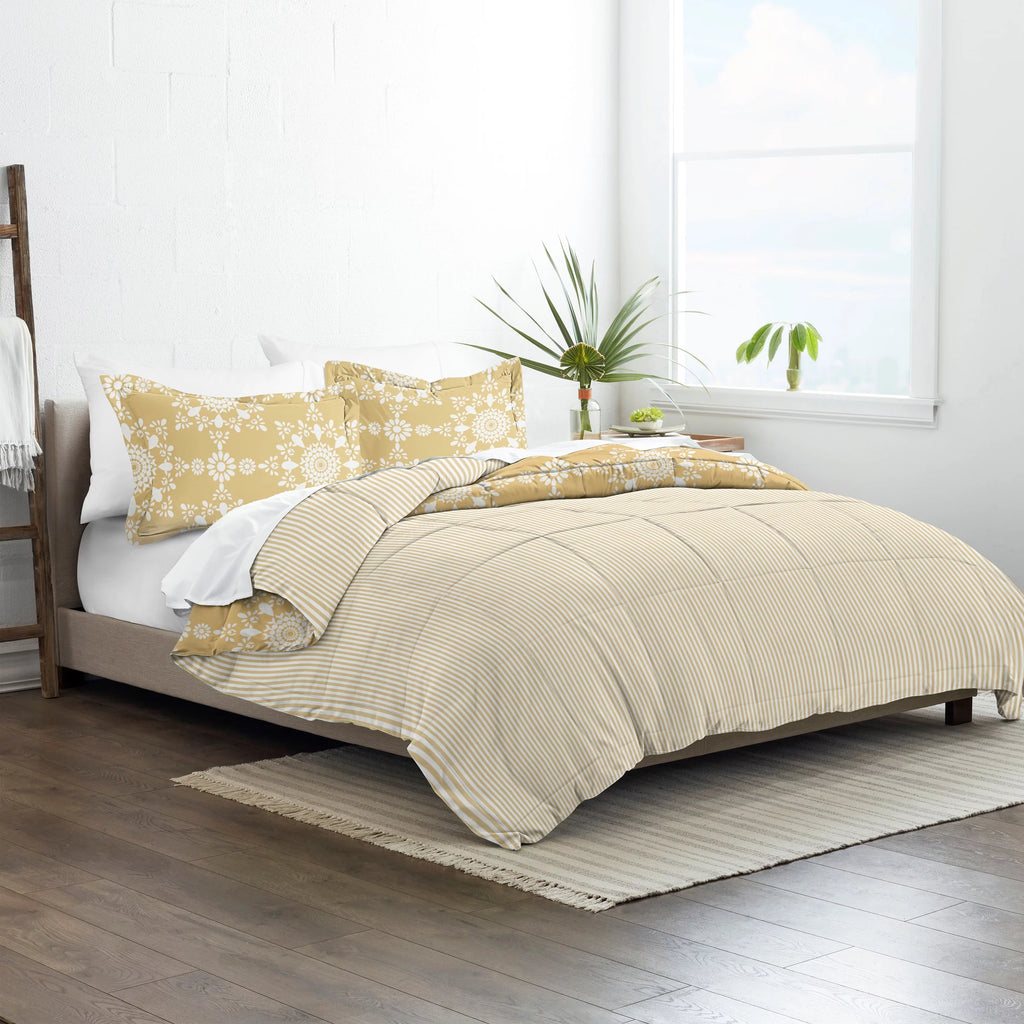 3-Piece Yellow Daisy Reversible Comforter Set D50812