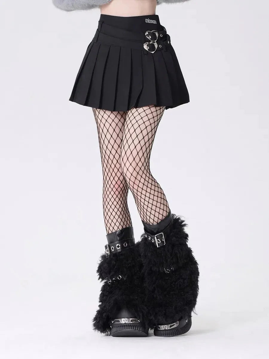 Pleated Heart Buckle Skirt Z863888