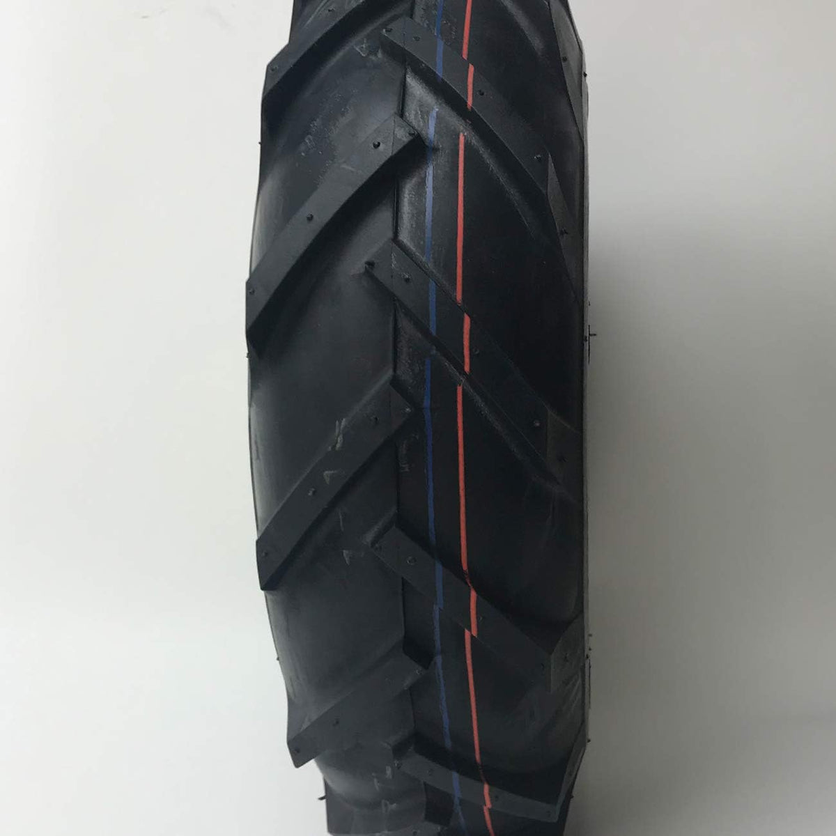 4.80x4.00-8 Tractor Tread Tire & Rim with 3/4 Inch Hub Z538