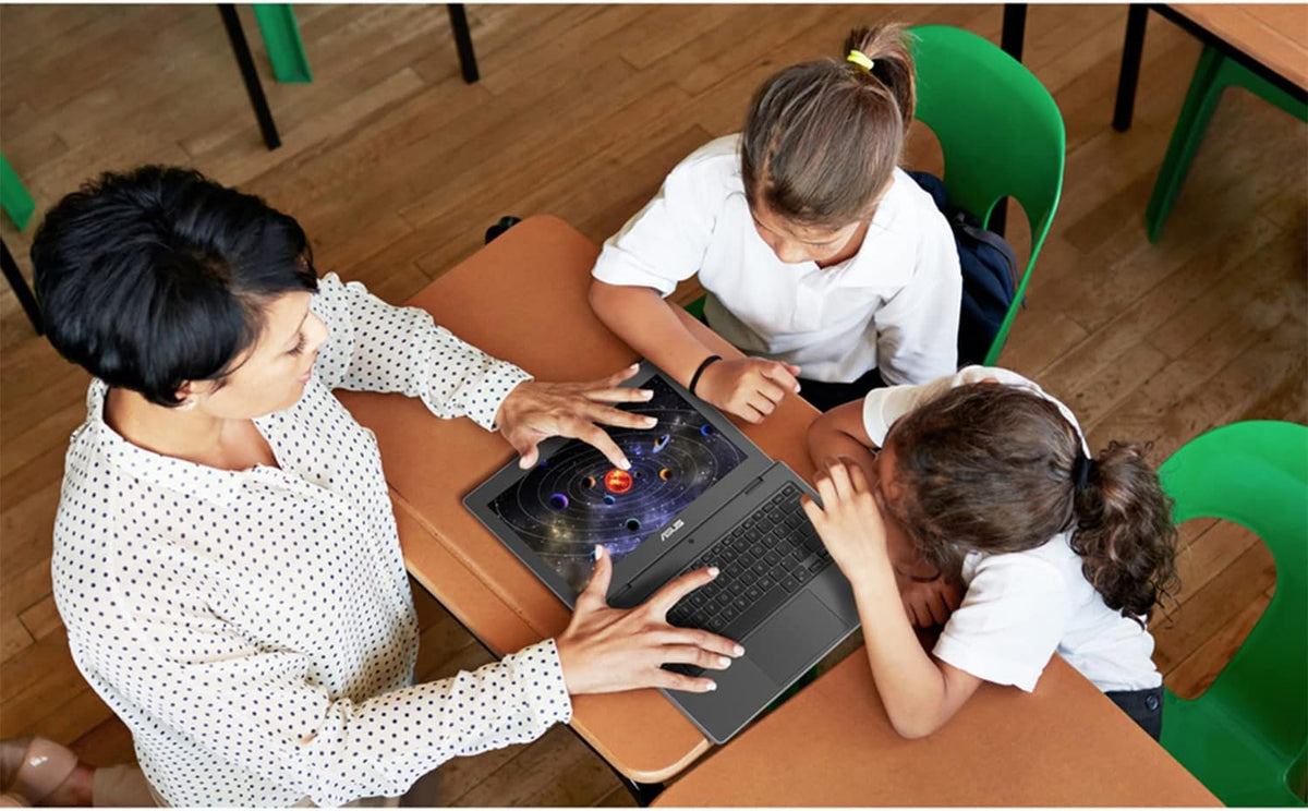 12 inch IPS HD Display Intel Celeron N4500 4GB RAM 256GB SSD Laptop V251