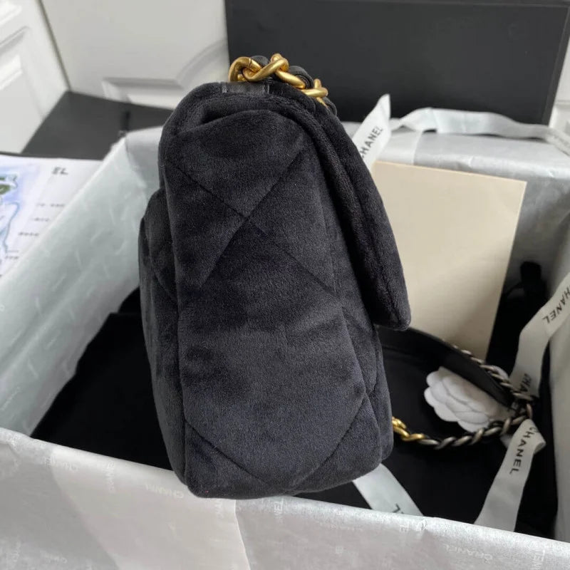 Small Velvet Flap Bag E808