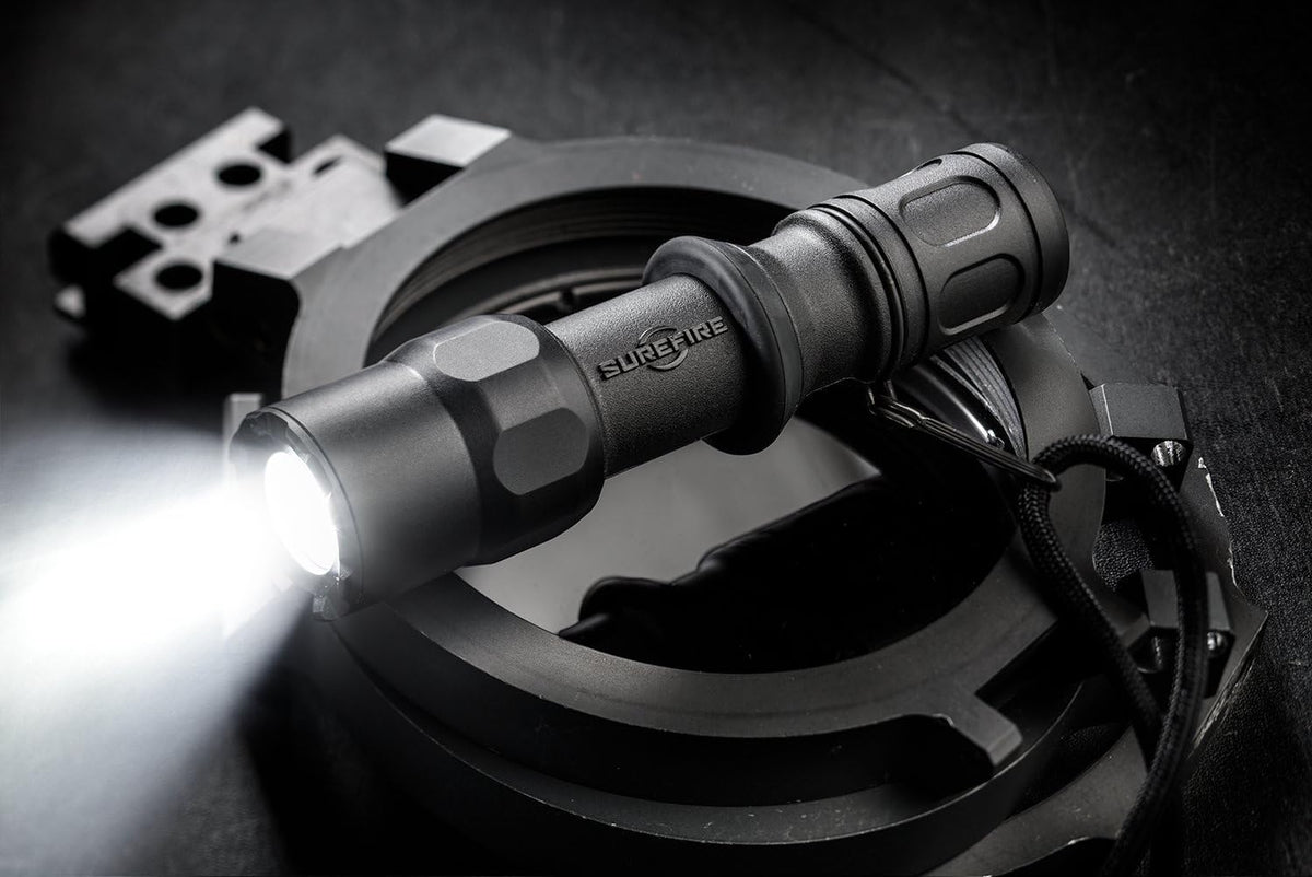 800 Lumen Tactical Flashlight with 4 Extra CR123A Batteries and Battery Case B50264
