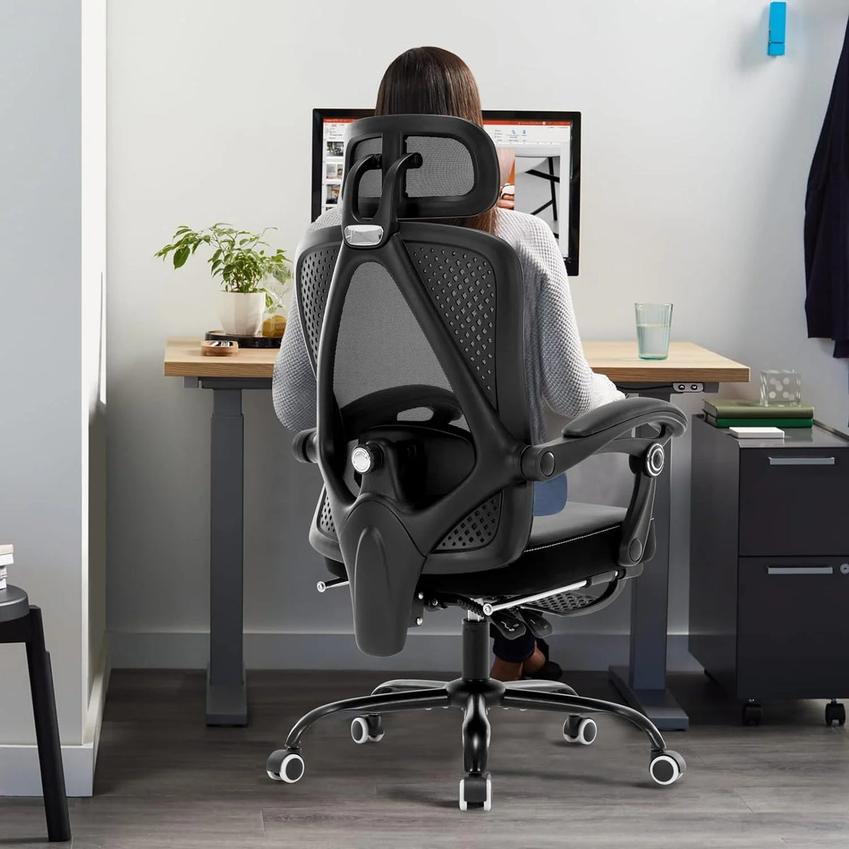 Black Ergonomic High Back Office Chair with Lumbar Support E72529
