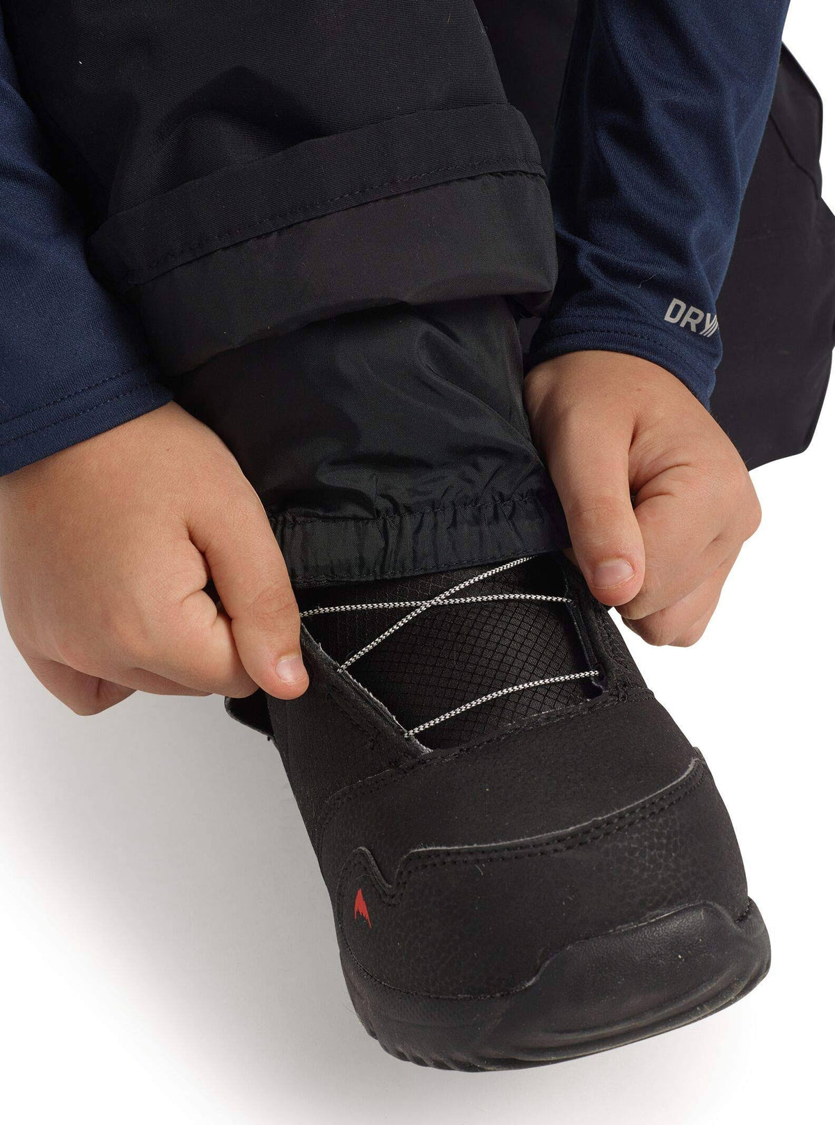 True Black Cargo Pant Y831