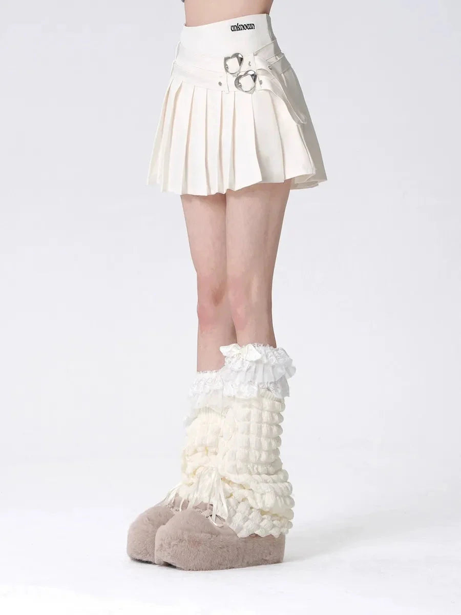 Pleated Heart Buckle Skirt Z863888