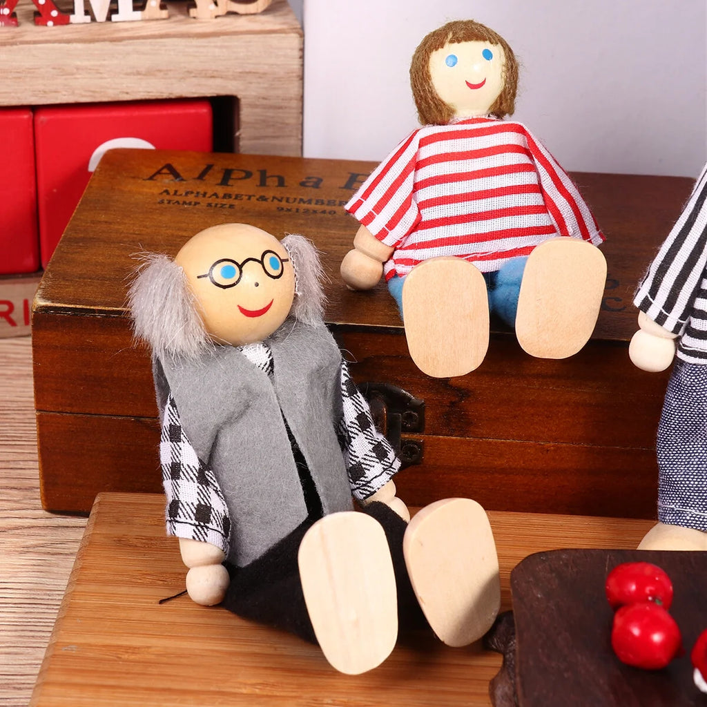 7 Pieces Wooden Dollhouse Family Set Mini People Figures H94491